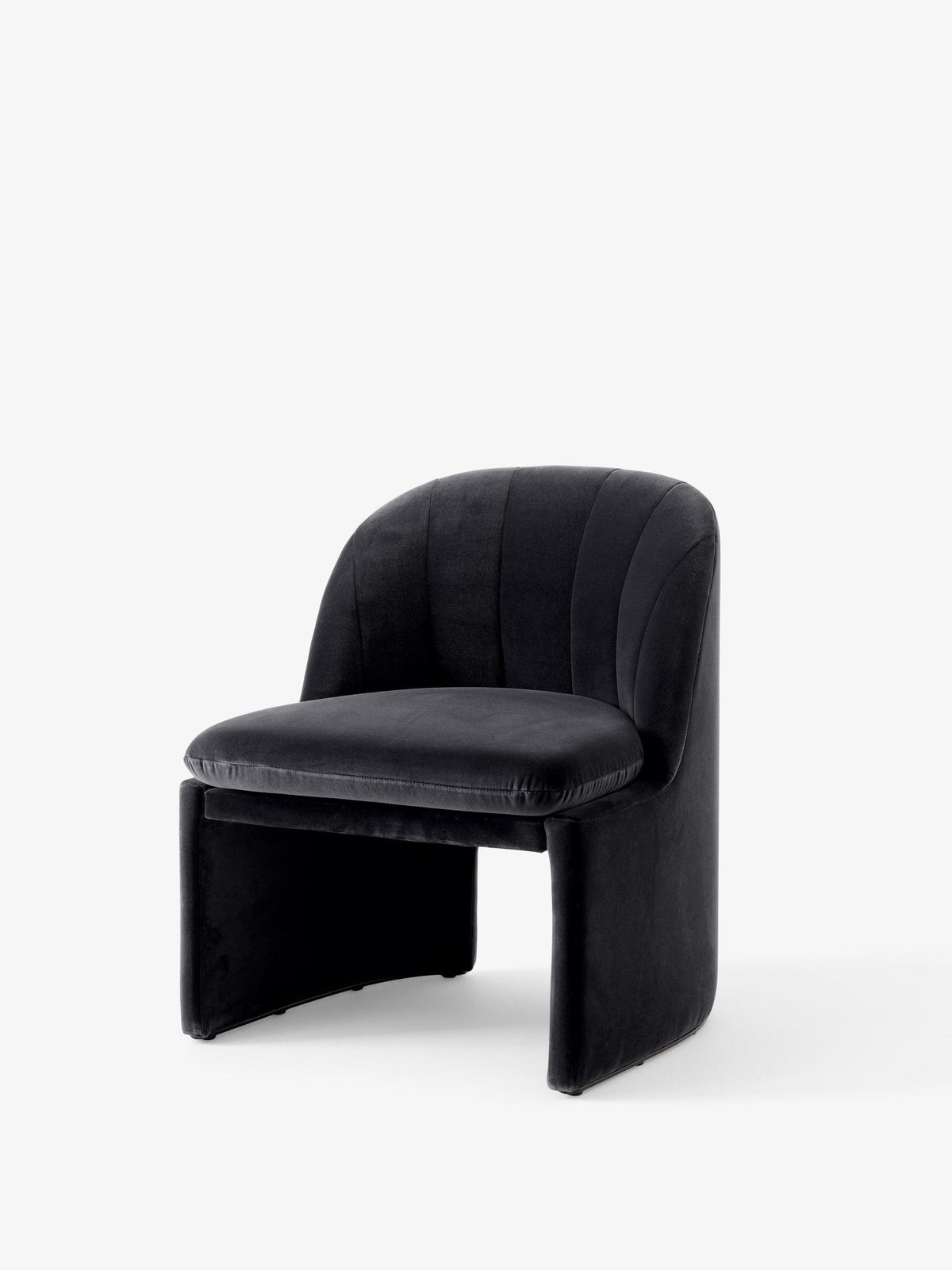 Fauteuil club Loafer SC107 de Space Copenhagen - &amp;Tradition-Tissu groupe 5-The Woods Gallery