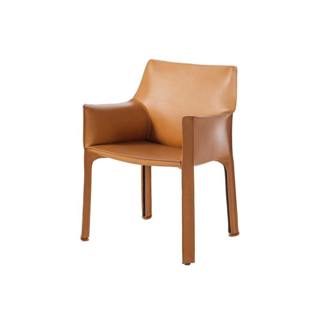 Fauteuil en cuir CAB 413 par Mario Bellini - Cassina-Beige-The Woods Gallery