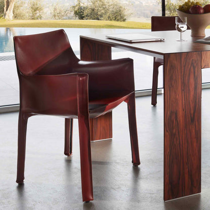 Fauteuil en cuir CAB 413 par Mario Bellini - Cassina-Beige-The Woods Gallery
