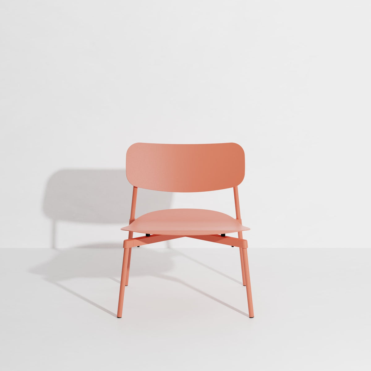 Fauteuil lounge Fromme de Tom Chung - Petite Friture-Corail-The Woods Gallery