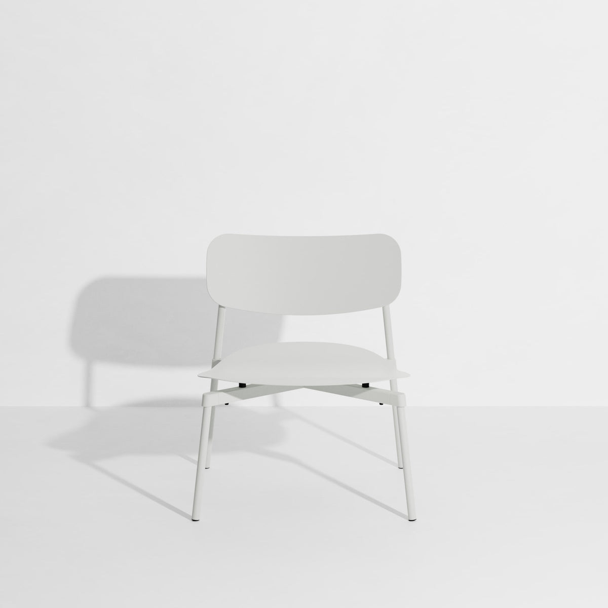 Fauteuil lounge Fromme de Tom Chung - Petite Friture-Gris perle-The Woods Gallery