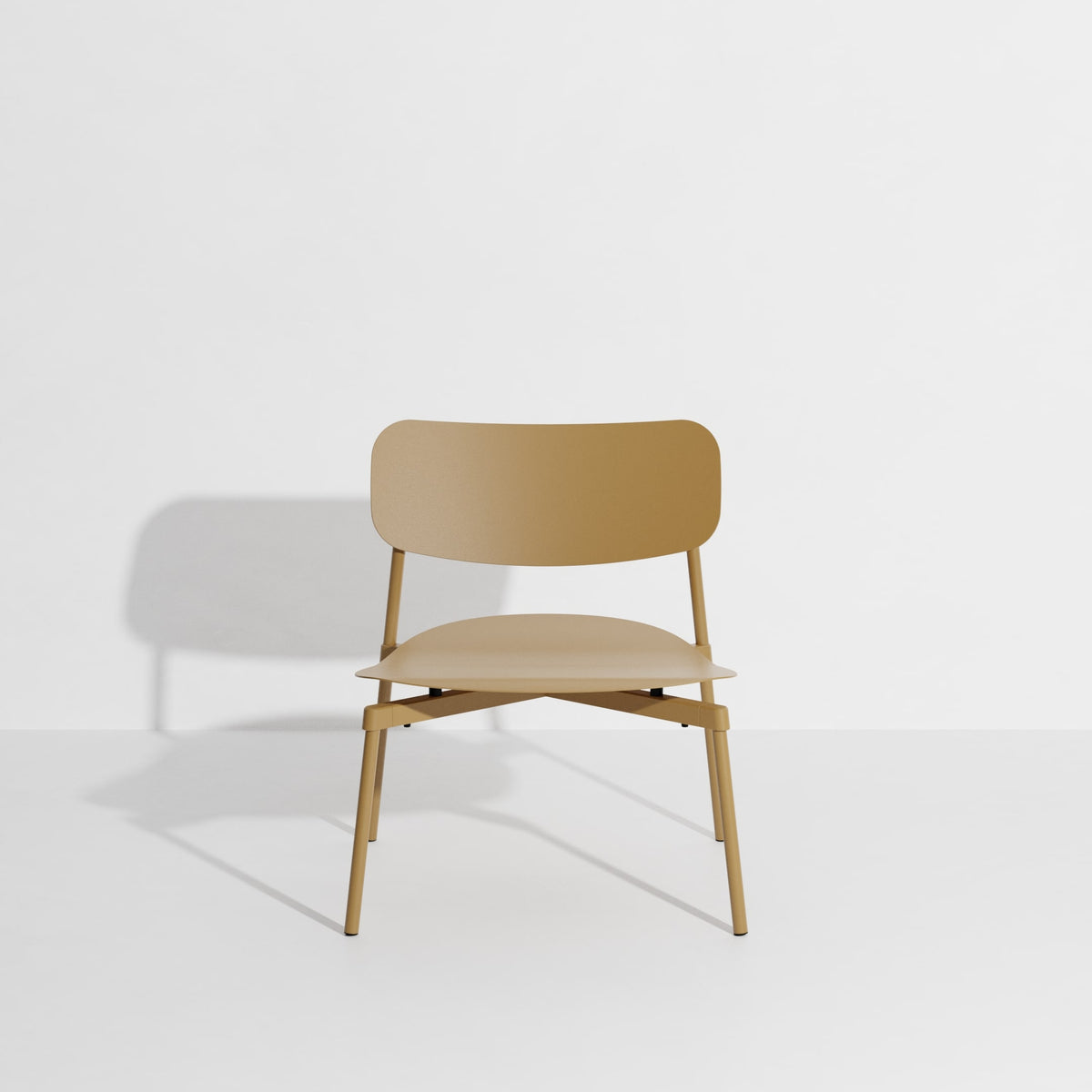 Fauteuil lounge Fromme de Tom Chung - Petite Friture-Or-The Woods Gallery