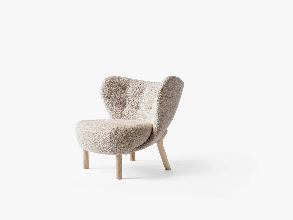 Fauteuil lounge Little Petra VB1 de Viggo Boesen - &amp;Tradition-Chêne huilé-Tissu groupe 5-The Woods Gallery