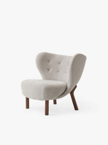 Fauteuil lounge Little Petra VB1 de Viggo Boesen - &amp;Tradition-Noyer huilé-Tissu groupe 3-The Woods Gallery