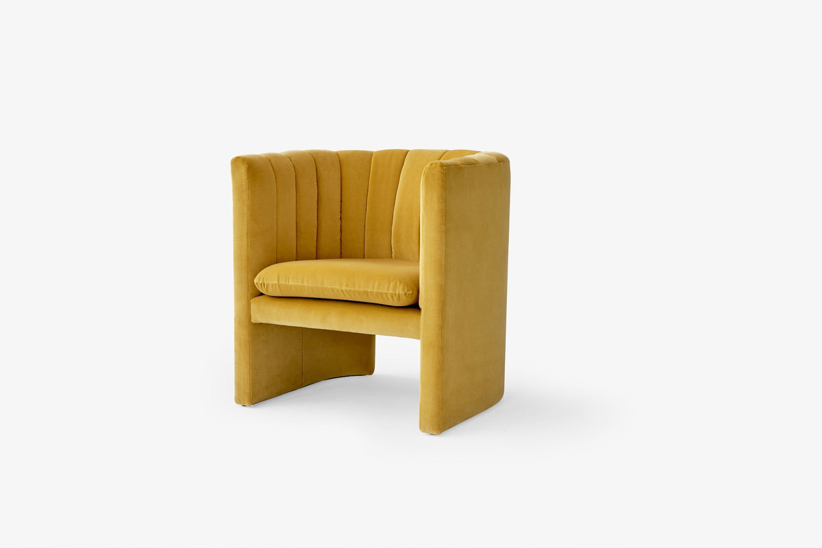 Fauteuil lounge Loafer SC23 de Space Copenhagen - &amp;Tradition-Tissu groupe 1-The Woods Gallery