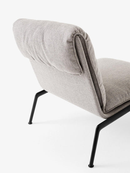 Fauteuil lounge Muno LN18 de Luca Nichetto - &amp;Tradition-Noir chaud-Tissu groupe 1-The Woods Gallery