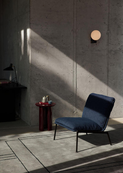 Fauteuil lounge Muno LN18 de Luca Nichetto - &amp;Tradition-Noir chaud-Tissu groupe 1-The Woods Gallery