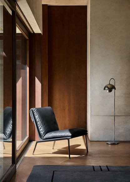 Fauteuil lounge Muno LN18 de Luca Nichetto - &amp;Tradition-Noir chaud-Tissu groupe 1-The Woods Gallery