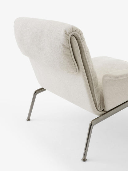Fauteuil lounge Muno LN19 à accoudoirs de Luca Nichetto - &amp;Tradition-Noir chaud-Tissu groupe 1-The Woods Gallery