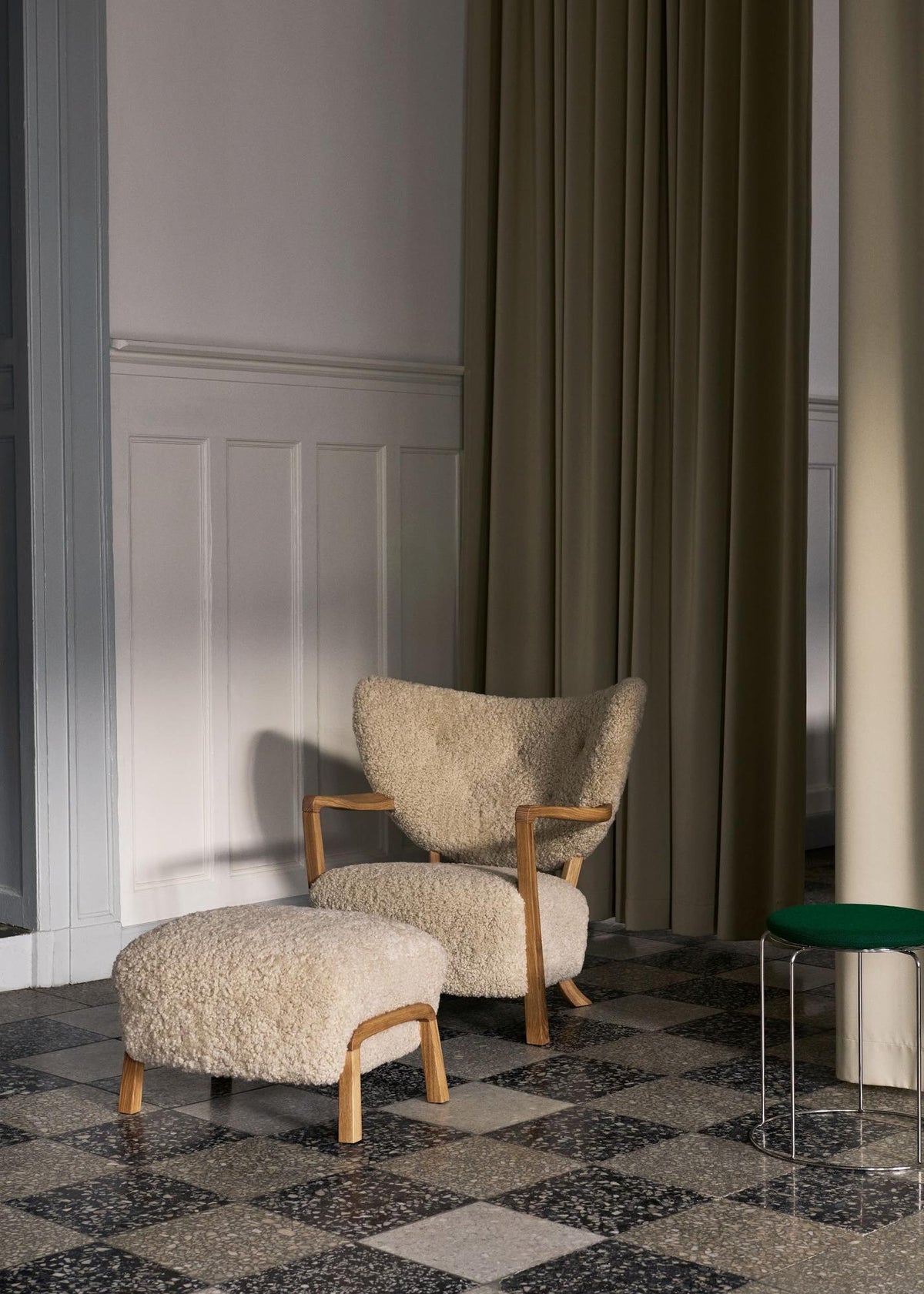 Fauteuil lounge Wulff ATD2 de Jørgen Wolff - &amp;Tradition-Chêne huilé-Tissu groupe 1-The Woods Gallery