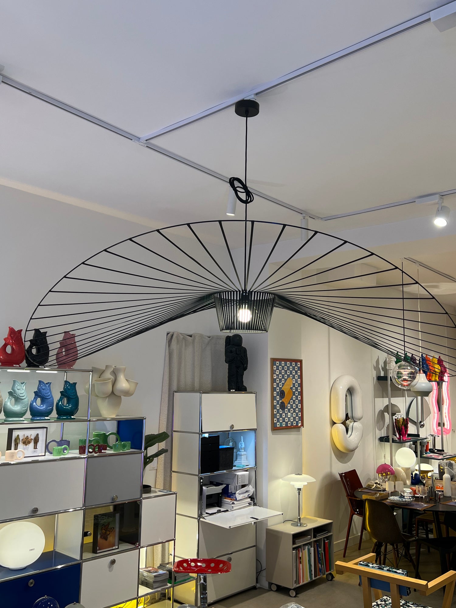 Grande Suspension Vertigo Ø200 cm noire de Constance Guisset - Petite Friture - modèle d&