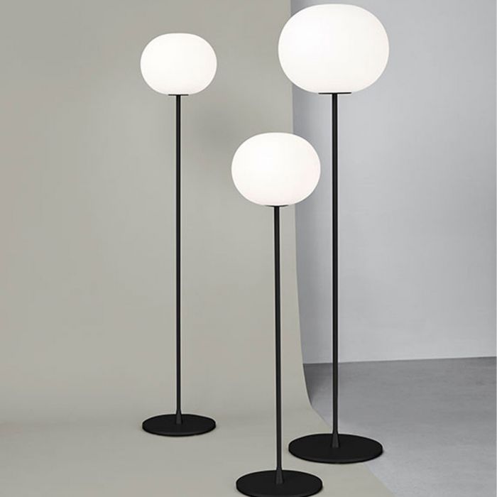 Flos Mini Glo-Ball C/W Mirror chez Flos Mini Glo-Ball C/W Mirror chez
