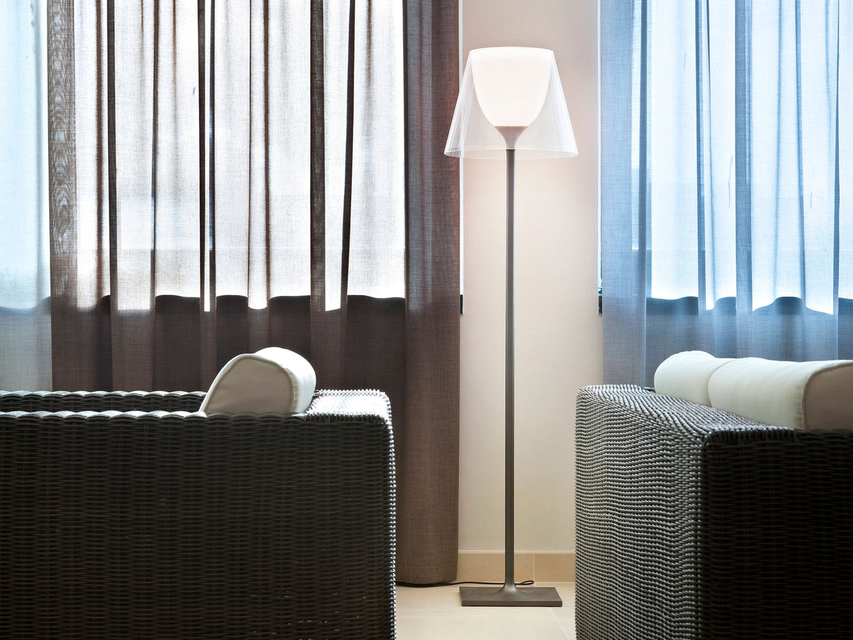 Lampadaire KTribe F2 de Philippe Starck - Flos-Transparent-Sans ampoule-The Woods Gallery