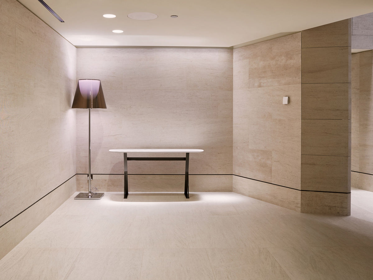 Lampadaire KTribe F3 de Philippe Starck - Flos-Transparent-Sans ampoule-The Woods Gallery
