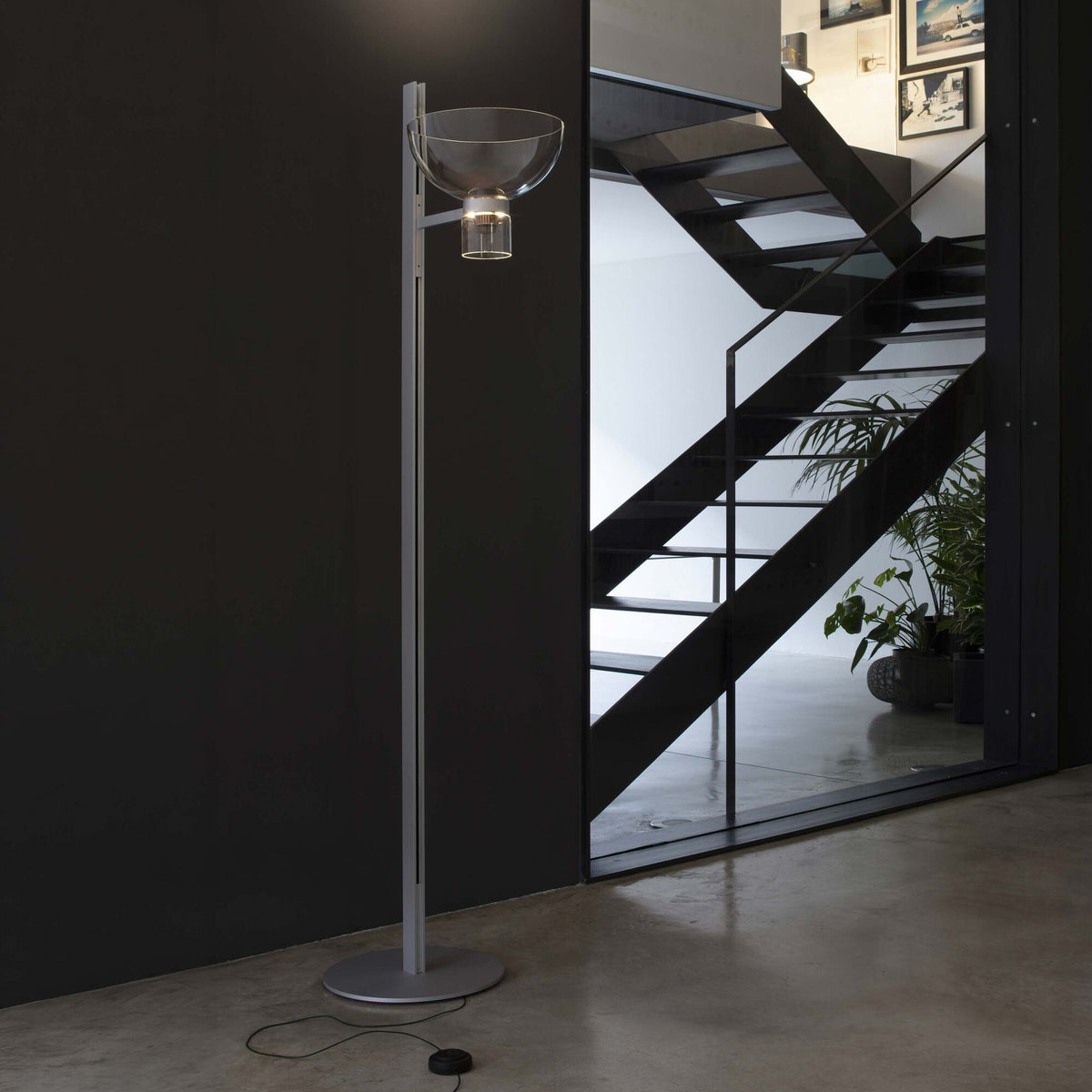 Lampadaire Nocturne de Konstantin Grcic - Flos-Cône, argent-The Woods Gallery