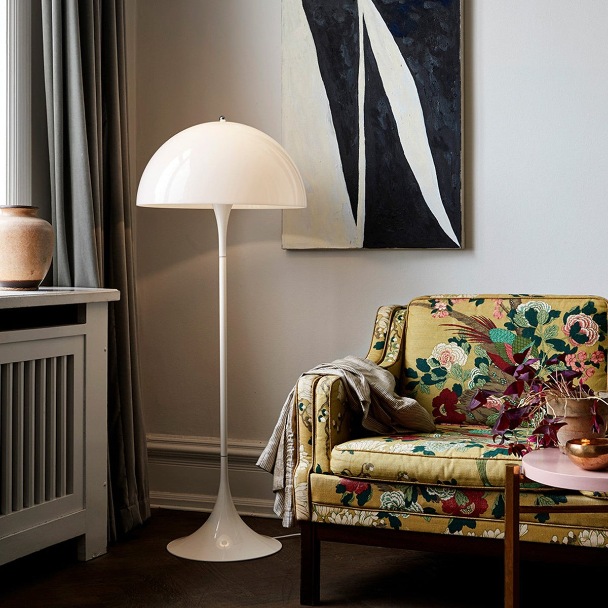Lampadaire Panthella - Louis Poulsen-The Woods Gallery