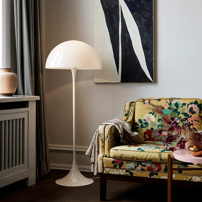 Lampadaire Panthella - Louis Poulsen-The Woods Gallery