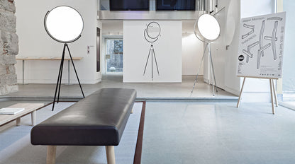 Lampadaire Superloon de Jasper Morrison - Flos-Blanc-The Woods Gallery