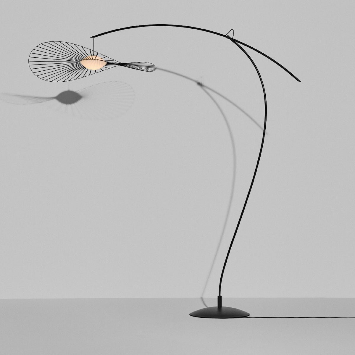 Lampadaire Vertigo Nova de Constance Guisset - Petite Friture-Noir, autre vue-The Woods Gallery