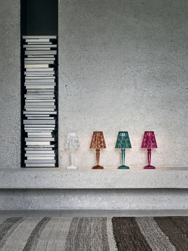 Lampe Big Battery de Ferruccio Laviani - Kartell-Prune-Batterie-The Woods Gallery