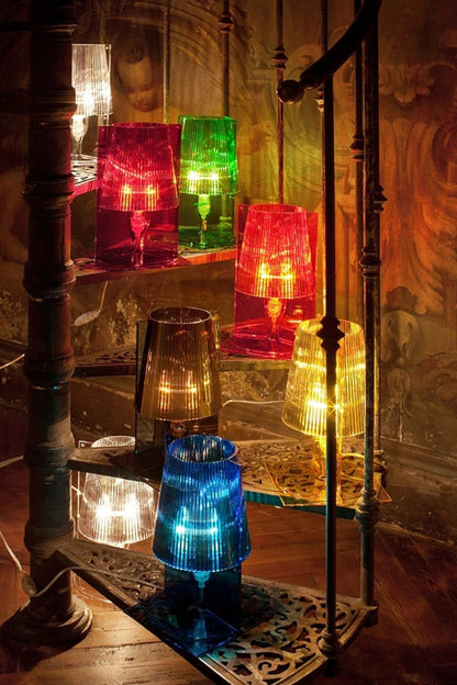 Lampe Take de Ferruccio Laviani - Kartell-Bleu-The Woods Gallery