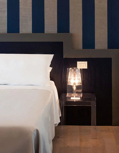 Lampe Take de Ferruccio Laviani - Kartell-Bleu-The Woods Gallery