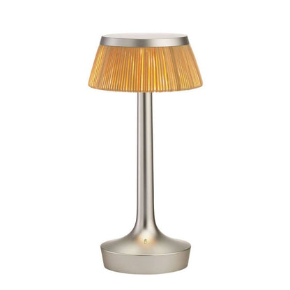 Lampe à poser Bon Jour Unplugged de Philippe Starck - Flos-Chrome noir-Abat-Jour Rotin-The Woods Gallery