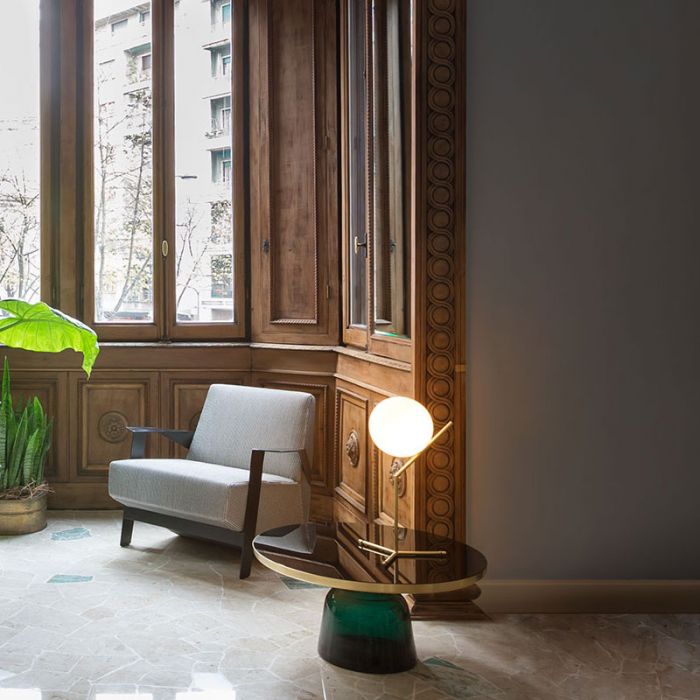Lampe à poser IC T1 High de Michael Anastassiades - Flos-Laiton-The Woods Gallery