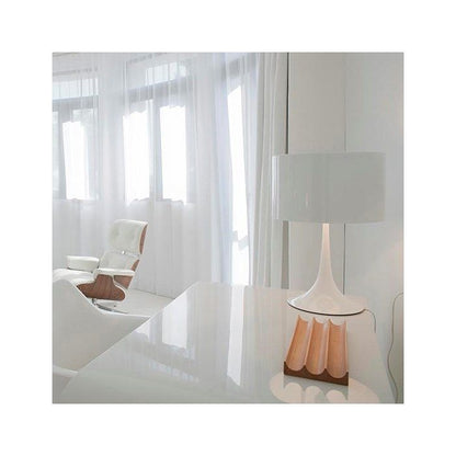 Lampe à poser Spun Light T1 de Sebastian Wrong - Flos-Noir-The Woods Gallery