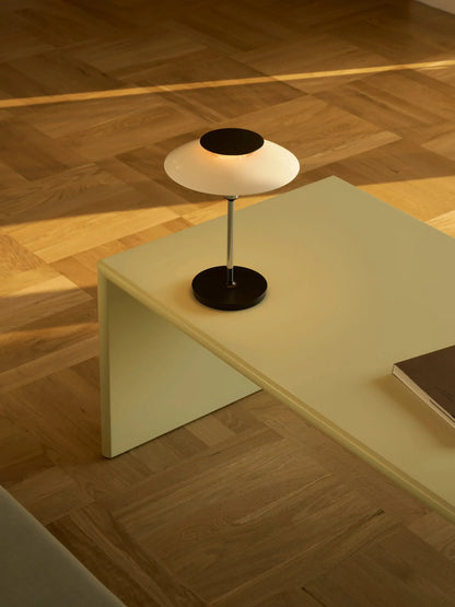 Lampe à poser sans fil PH 80 Portable de Poul Henningsen - Louis Poulsen-Blanc opalin et chrome-The Woods Gallery