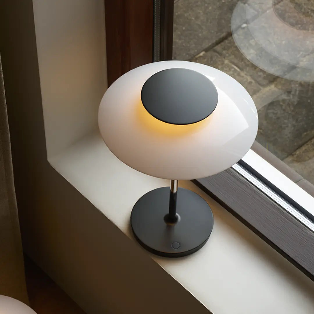 Lampe à poser sans fil PH 80 Portable de Poul Henningsen - Louis Poulsen-Blanc opalin et chrome-The Woods Gallery