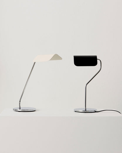 Lampe de bureau Apex - Hay-Vert émeraude-The Woods Gallery