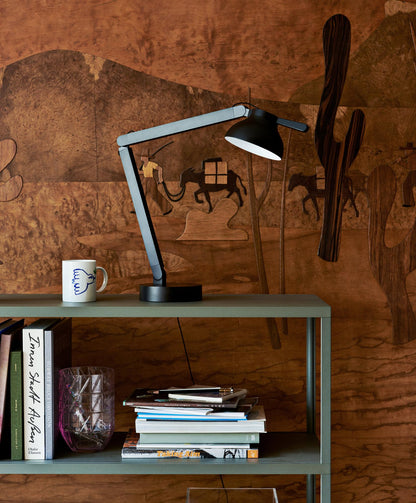Lampe de bureau PC de Pierre Charpin - Hay-The Woods Gallery