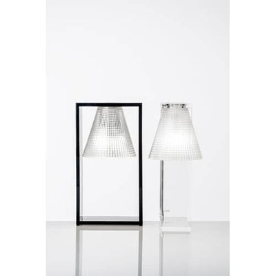 Lampe de table Light-Air Transparent d'Eugeni Quitllet - Kartell-Noir-Cristal-The Woods Gallery
