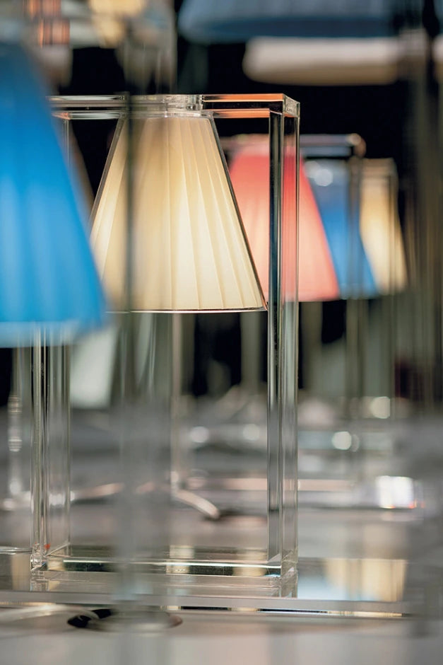 Lampe de table Light-Air version tissu d'Eugeni Quitllet - Kartell-Bleu ciel-The Woods Gallery
