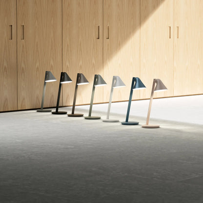 Lampe de table NJP Mini - Louis Poulsen-Noir-The Woods Gallery
