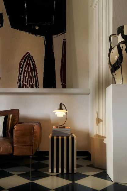 Lampe de table PH 2/2 Luna Poul Henningsen - Louis Poulsen-Laiton patiné et verre opalin-The Woods Gallery