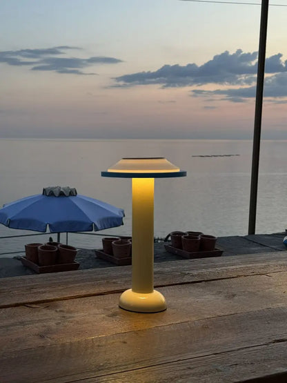 Lampe de table PL2 - George Sowden-The Woods Gallery
