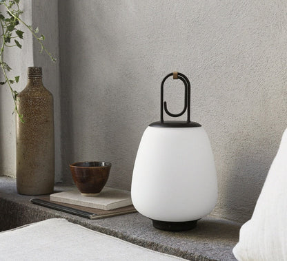 Lampe nomade Lucca SC51 par Space Copenhagen- &amp;Tradition-Noir-The Woods Gallery