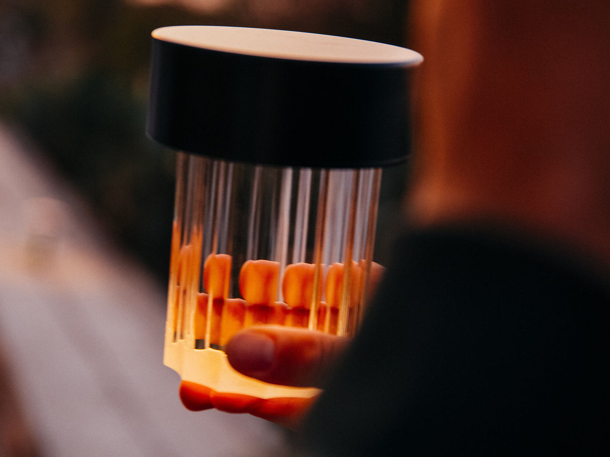Lampe portable Last Order Fluted de Michael Anastassiades - Flos-Cuivre satiné-The Woods Gallery