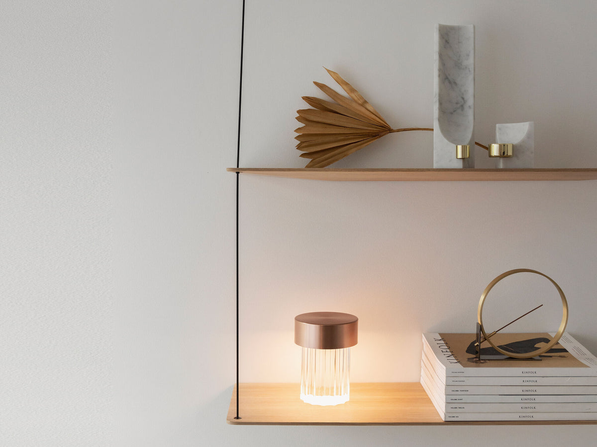 Lampe portable Last Order Fluted de Michael Anastassiades - Flos-Cuivre satiné-The Woods Gallery