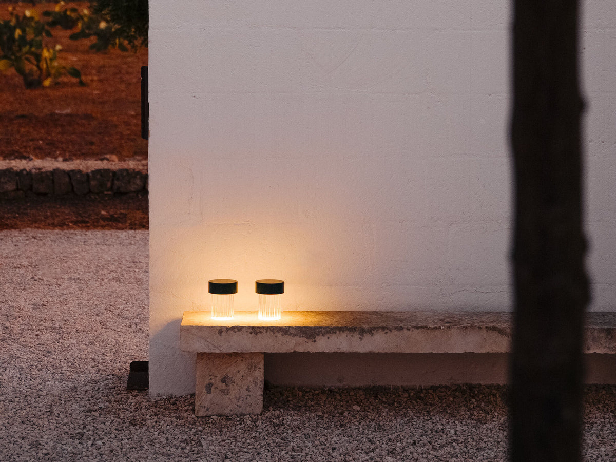 Lampe portable Last Order Fluted de Michael Anastassiades - Flos-Cuivre satiné-The Woods Gallery