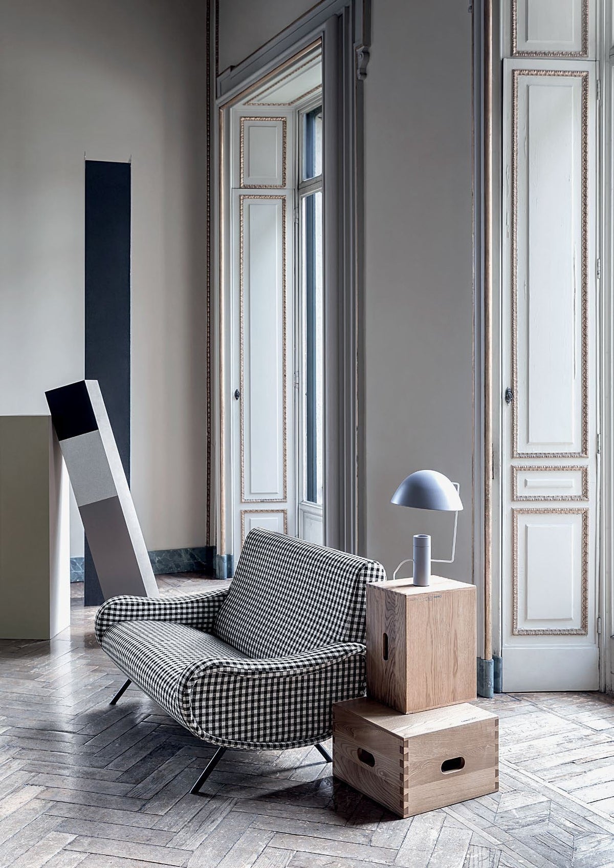 Fauteuil 720 Lady de Marco Zanuso - Cassina-ambiance catalogue Cassina 2026 (vue 3)-The Woods Gallery
