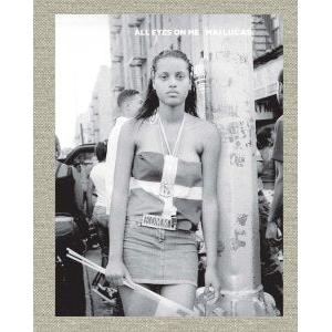 Livre All Eyes On Me - Mai Lucas-The Woods Gallery