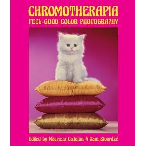 Livre Chromotherapia - Feel-Good Color Photography de Maurizio Cattelan et Sam Stourdzé-The Woods Gallery