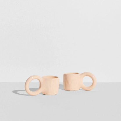 Lot de 2 Tasses à café Donut de Pia Chevalier - Petite Friture-Rose Bubble Gum-The Woods Gallery