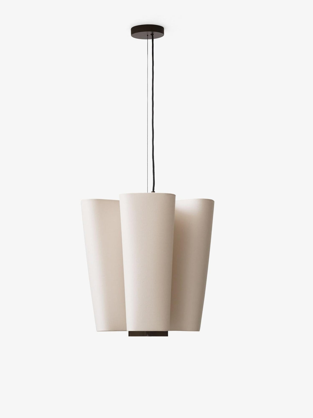 Lustre Bella SC114 de Space Copenhagen - &amp;Tradition-The Woods Gallery