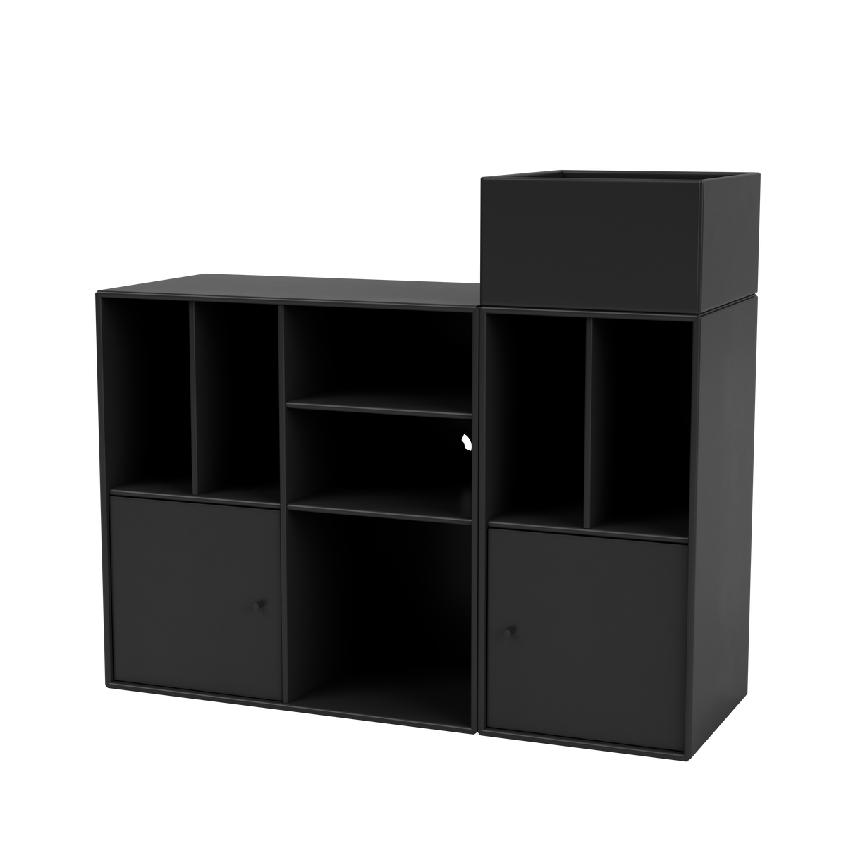 Meuble de Rangement Spin III par Peter J. Lassen, laque 05 Black, suspendu au mur, packshot Montana