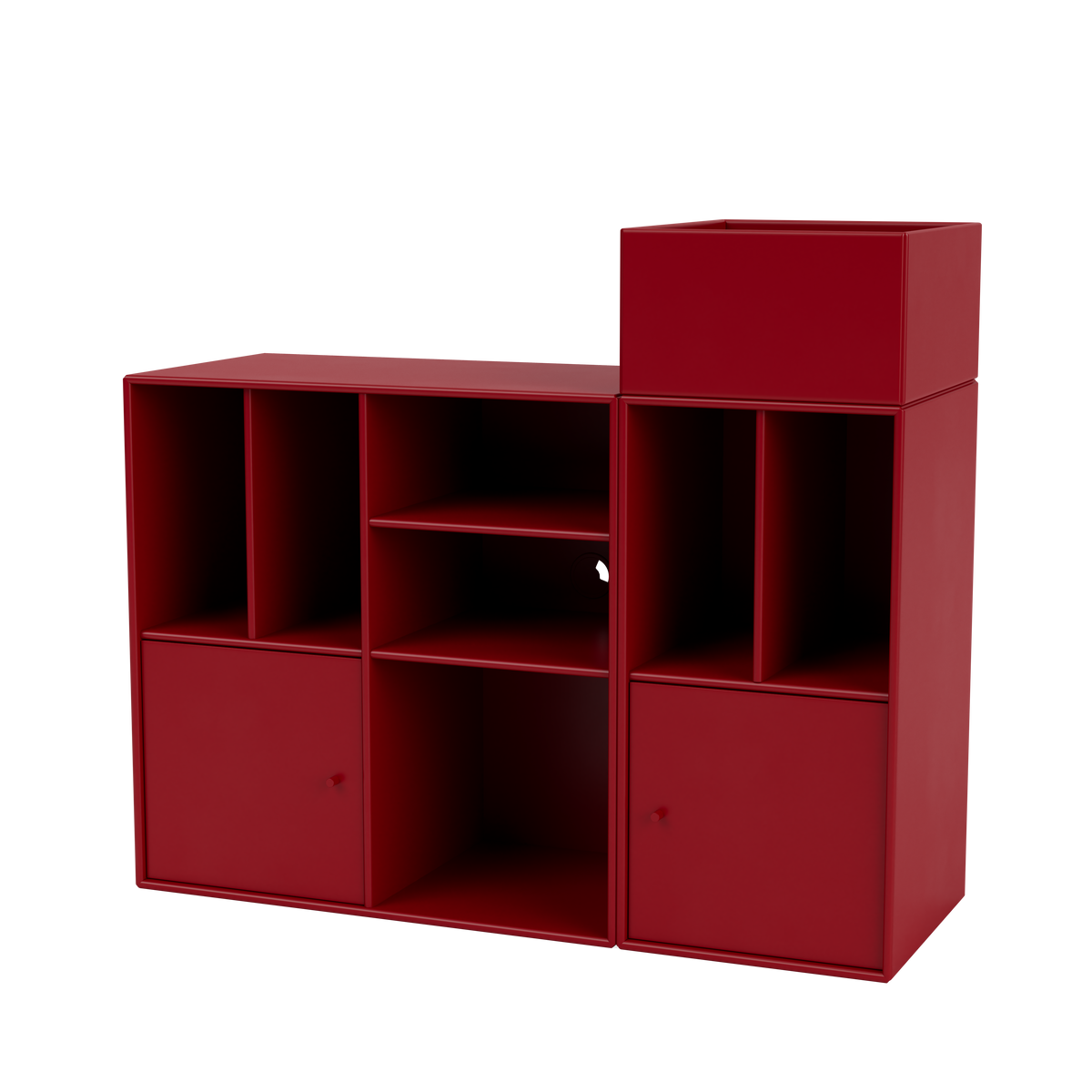 Meuble de Rangement Spin III par Peter J. Lassen, laque 165 Beetroot, suspendu au mur, packshot Montana
