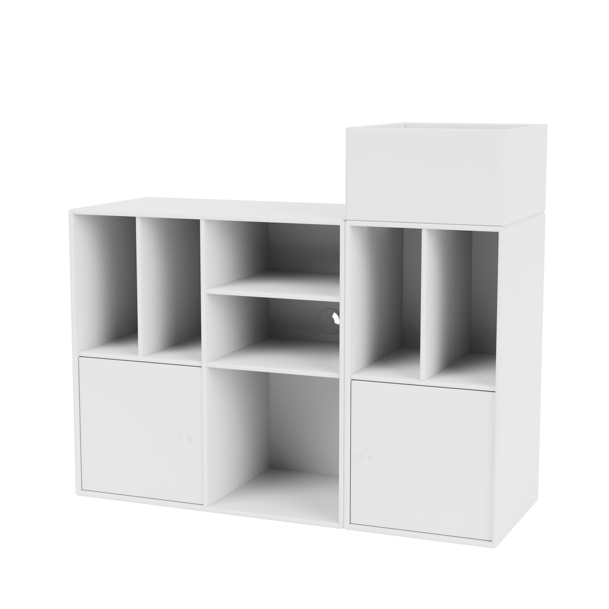 Meuble de Rangement Spin III par Peter J. Lassen, laque 38 Snow, suspendu au mur, packshot Montana